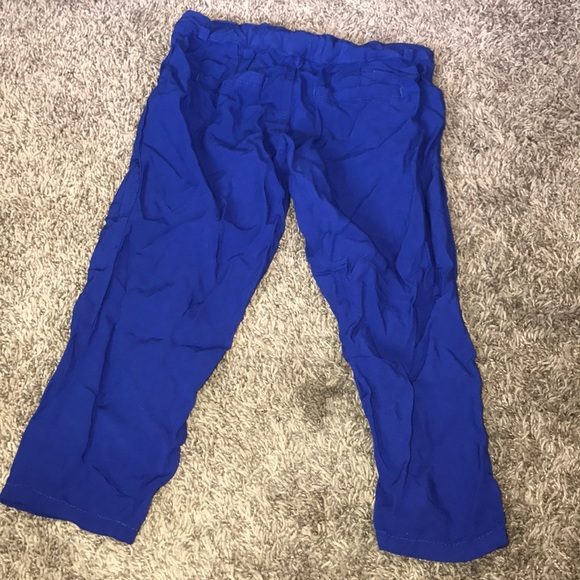 Blue crop pants - Picture 2 of 3